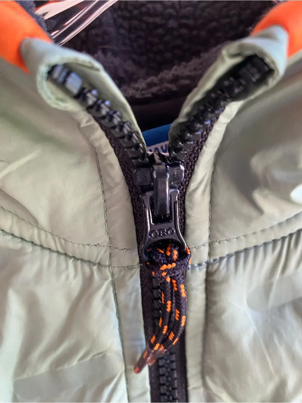 Old Navy Kids Hooded Sherpa Puffer Vest Sz S 6-7